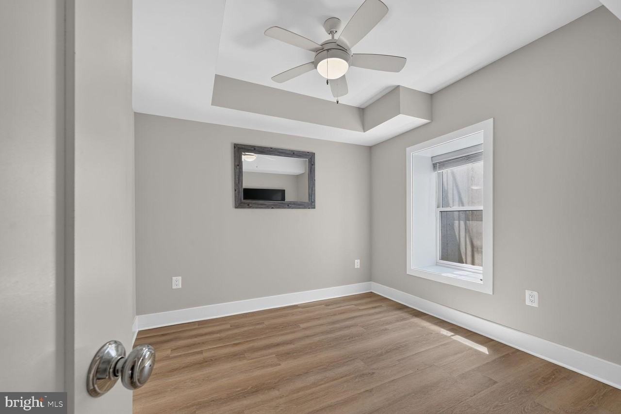1350 Nicholson St Nw #B01 - Photo 6 of 15