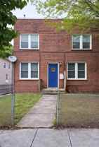 505 44th St Ne #A - Photo 1 of 1
