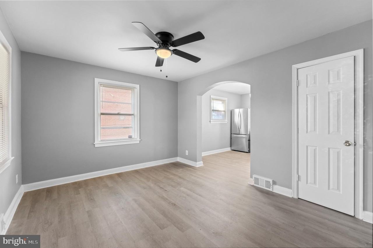 1811 T Pl Se - Photo 7 of 35