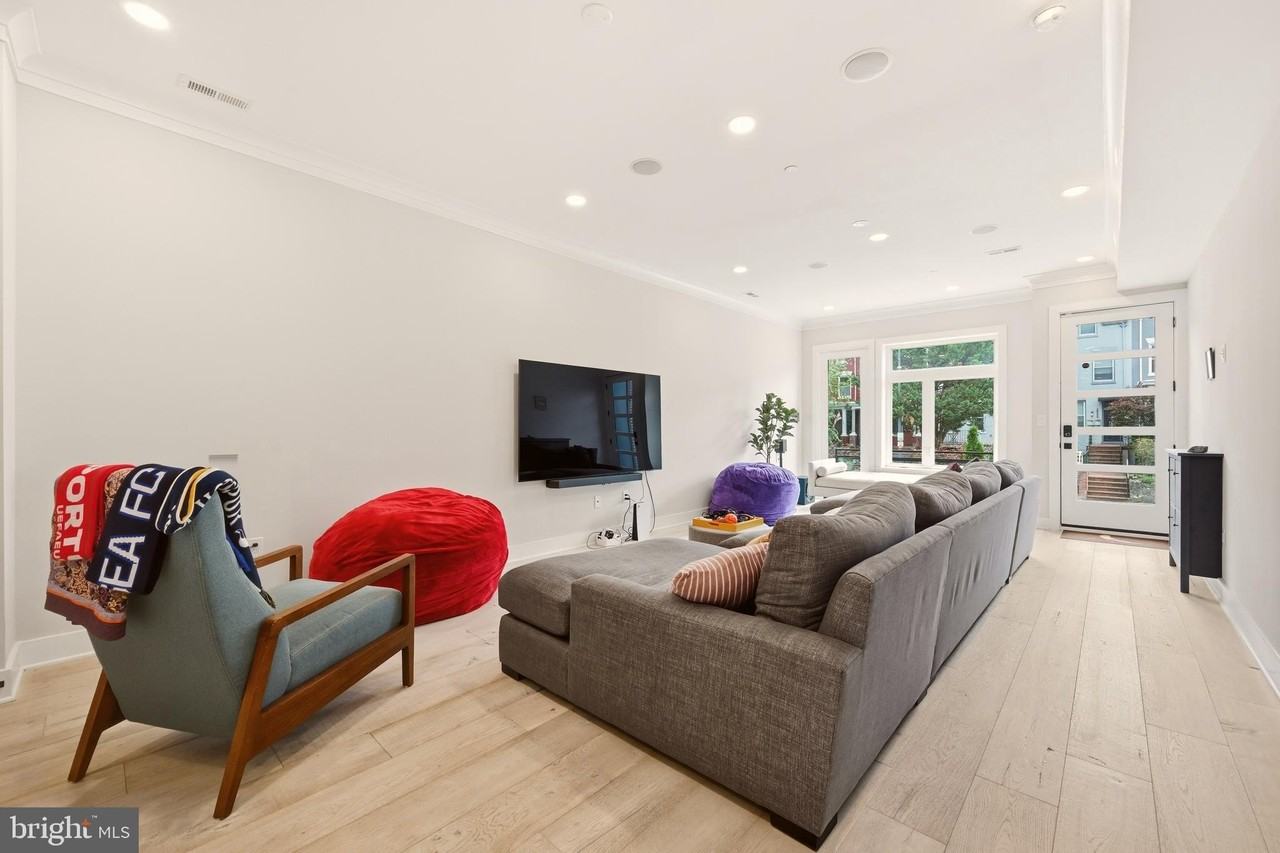 3554 13th St Nw #2 - Photo 6 of 43