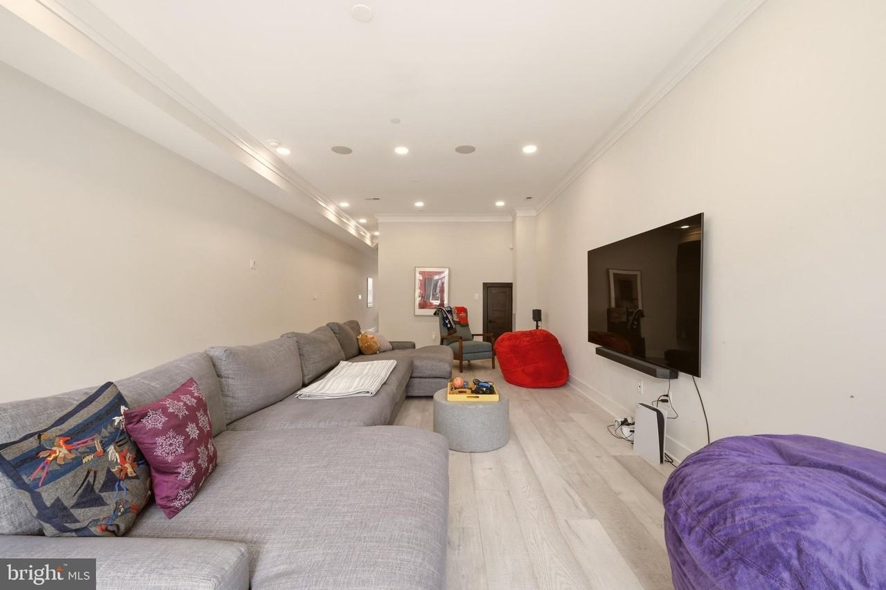 3554 13th St Nw #2 - Photo 7 of 43