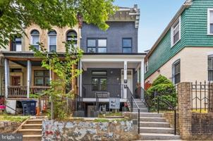 featured image of 213 Seaton Pl Ne #2