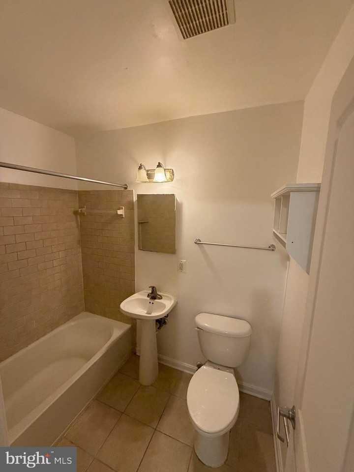 3107 Naylor Rd Se #301 - Photo 3 of 19