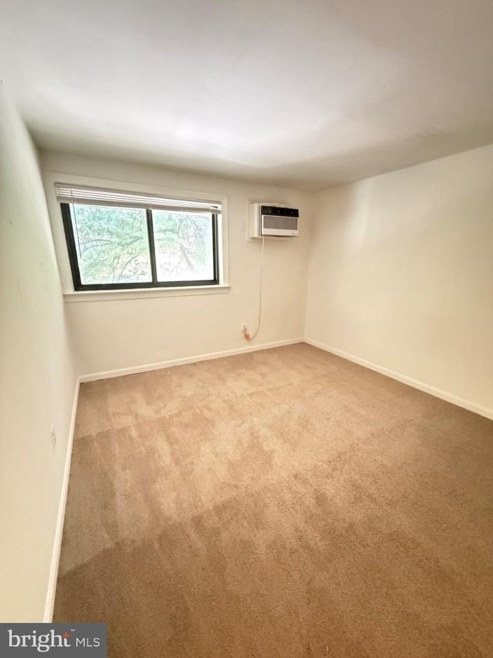 3107 Naylor Rd Se #301 - Photo 7 of 19