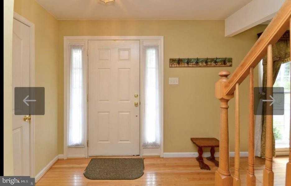 358 Fairfield Dr - Photo 5 of 6