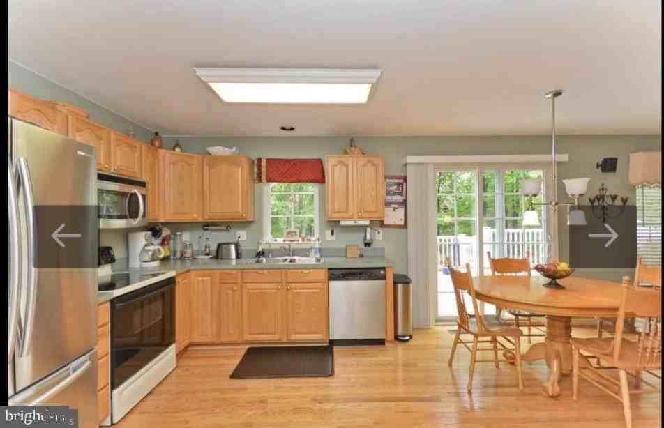 358 Fairfield Dr - Photo 6 of 6