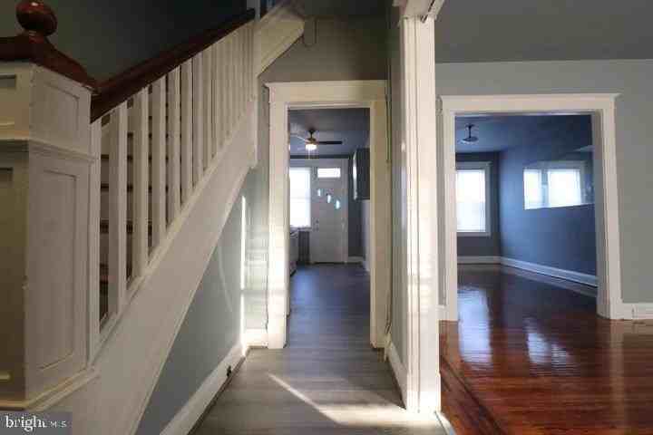3241 Normount Ave - Photo 6 of 13