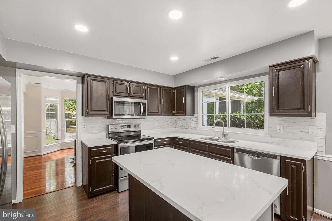 2985 Marsh Hawk Dr - Photo 2 of 36
