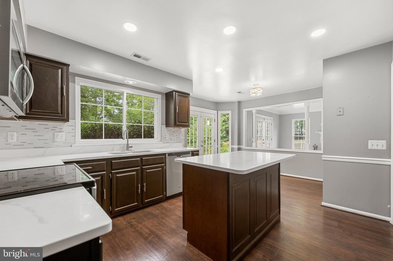 2985 Marsh Hawk Dr - Photo 5 of 36