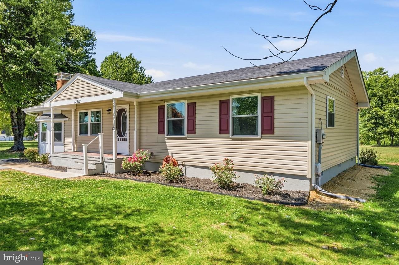 12712 Grosstown Rd - Photo 3 of 47