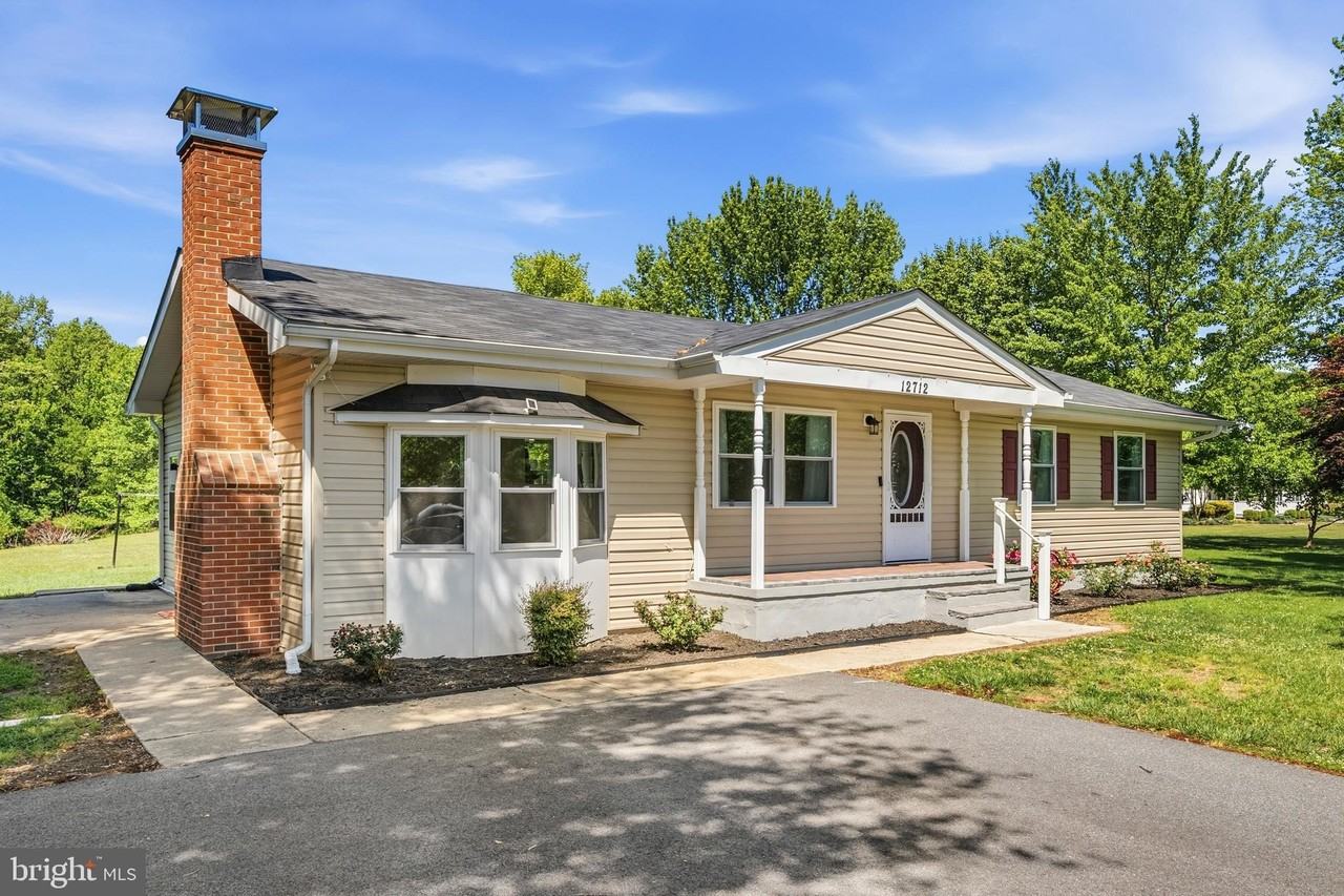 12712 Grosstown Rd - Photo 4 of 47