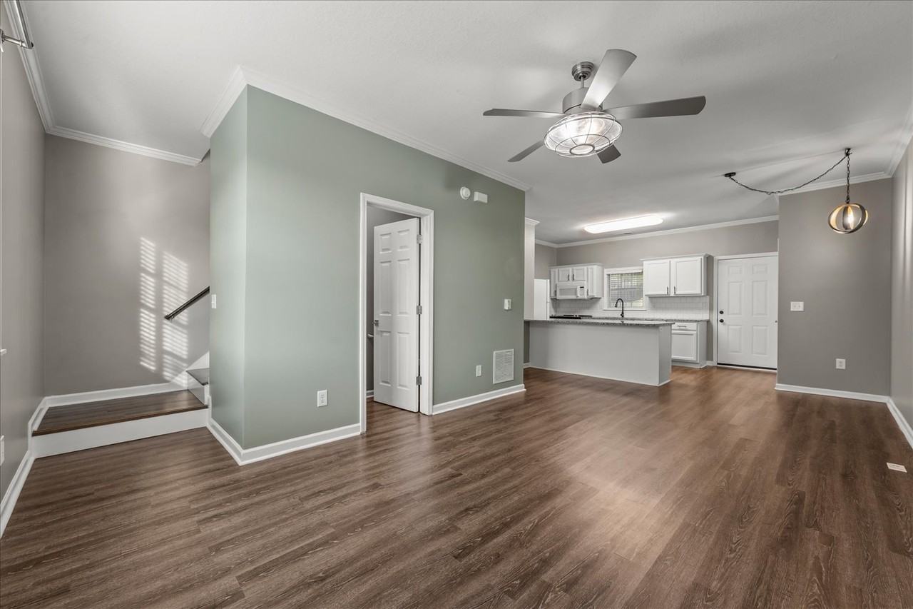 27 Corinth Rd #1 - Photo 5 of 24