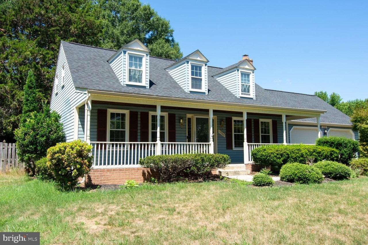 11940 Galaxy Ln - Photo 3 of 25