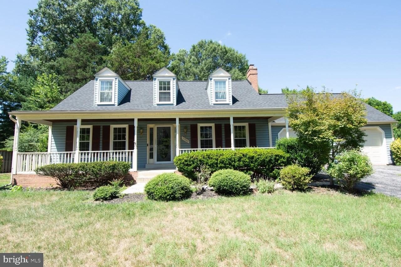 11940 Galaxy Ln - Photo 4 of 25