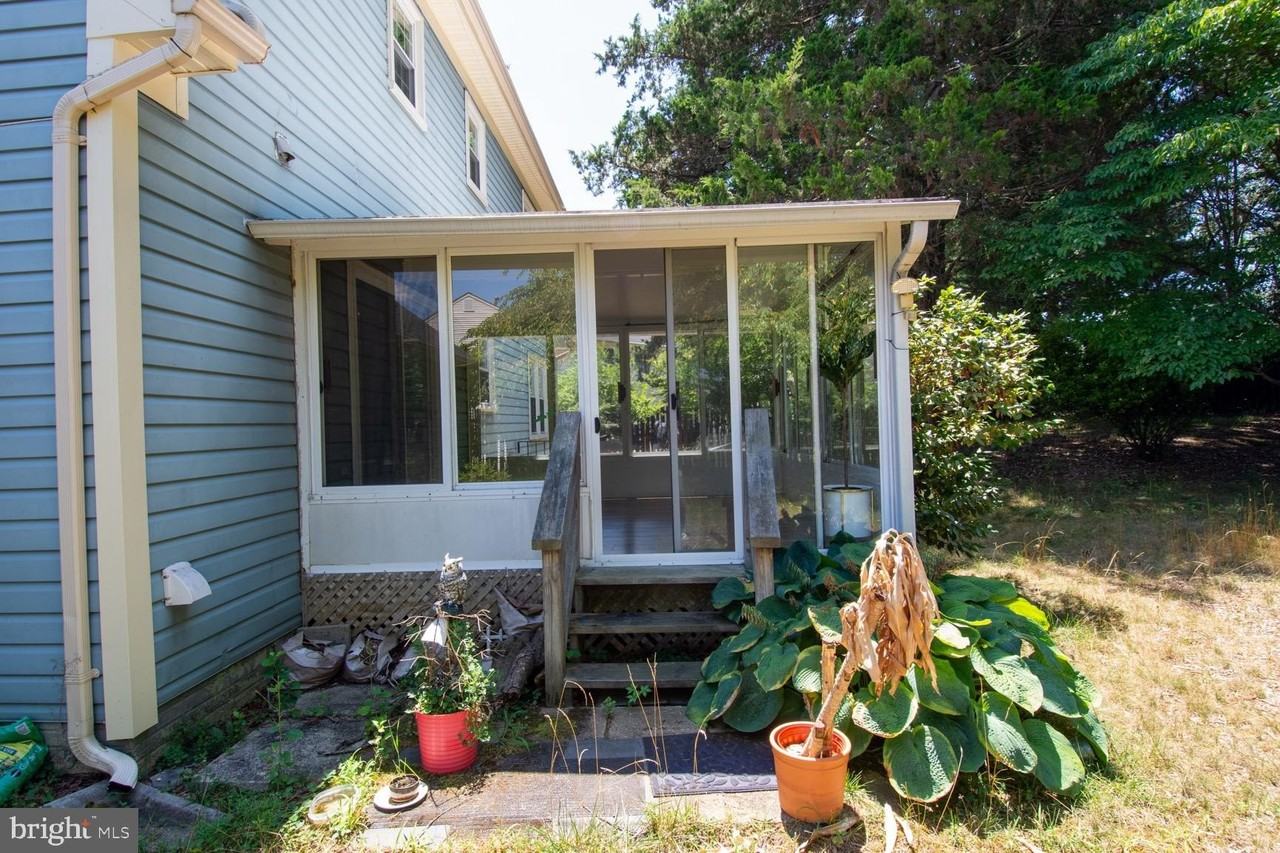 11940 Galaxy Ln - Photo 7 of 25