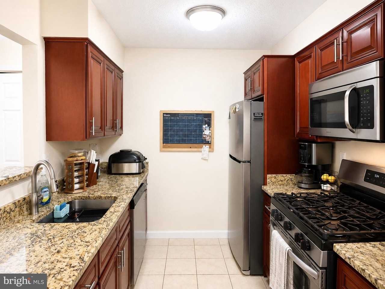 8951 Town Center Cir #3-201 - Photo 3 of 8