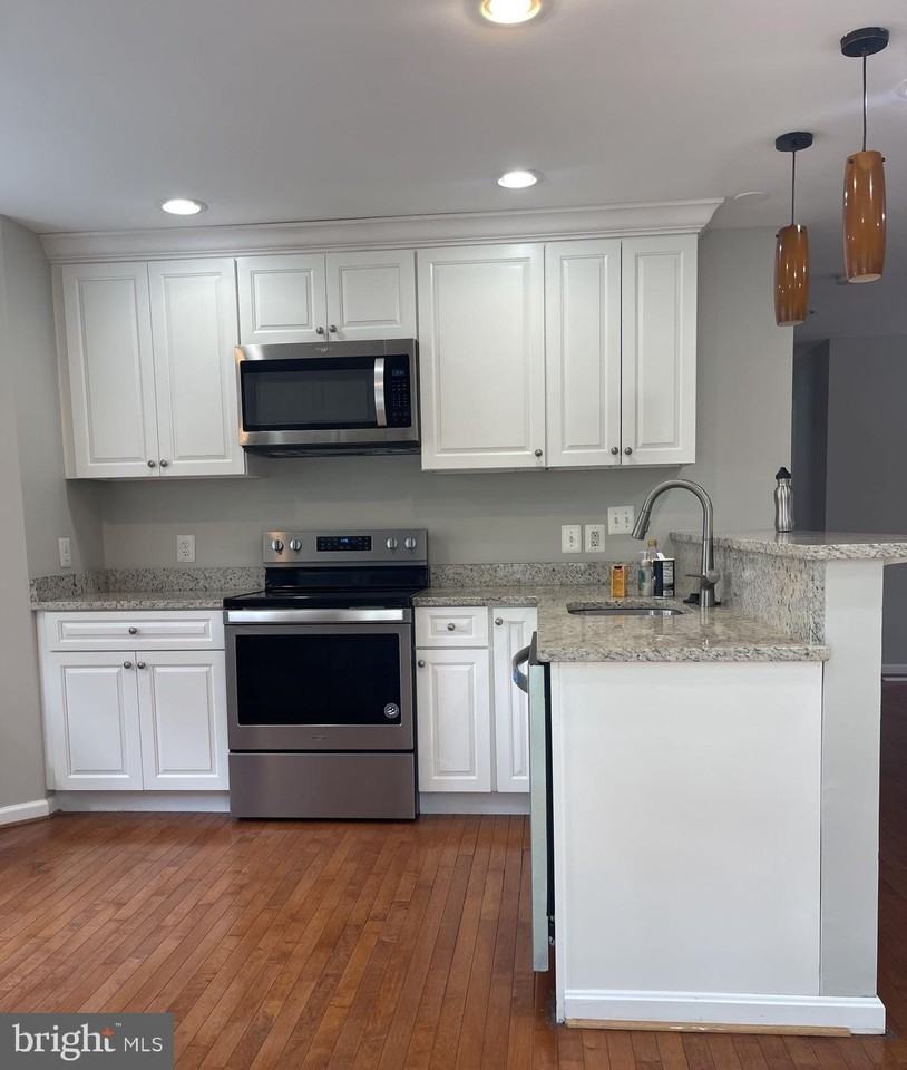 8607 Botley Dr - Photo 2 of 29