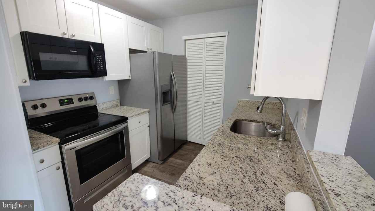 1602 Britton Pl - Photo 4 of 11
