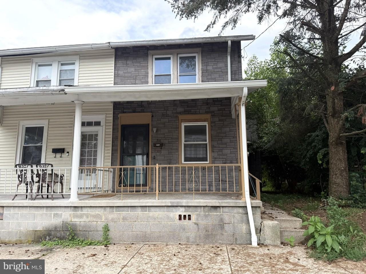 329 Duke St