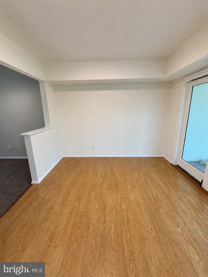 70 Orchard Ct - Photo 5 of 12