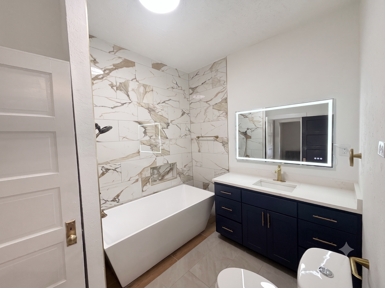 1258 Agnes Pl #1 - Photo 7 of 50