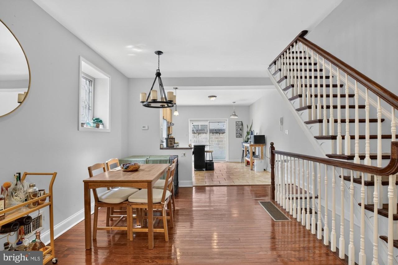 1202 Gerritt St - Photo 4 of 25