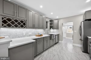 featured image of 2303 Saint Albans St