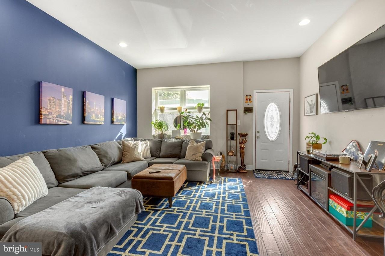 2652 Livingston St - Photo 3 of 21