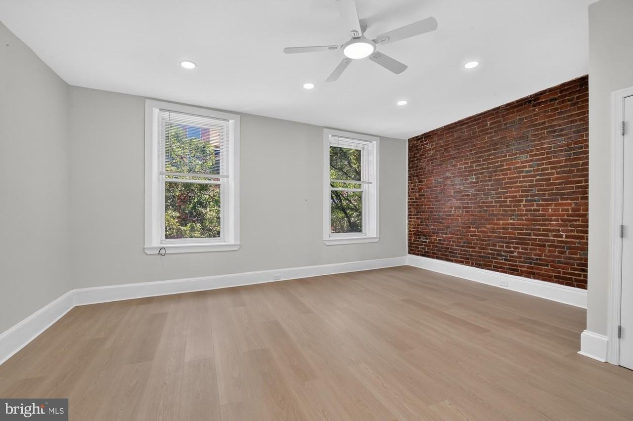 630 N 2nd St #2 - Photo 5 of 20