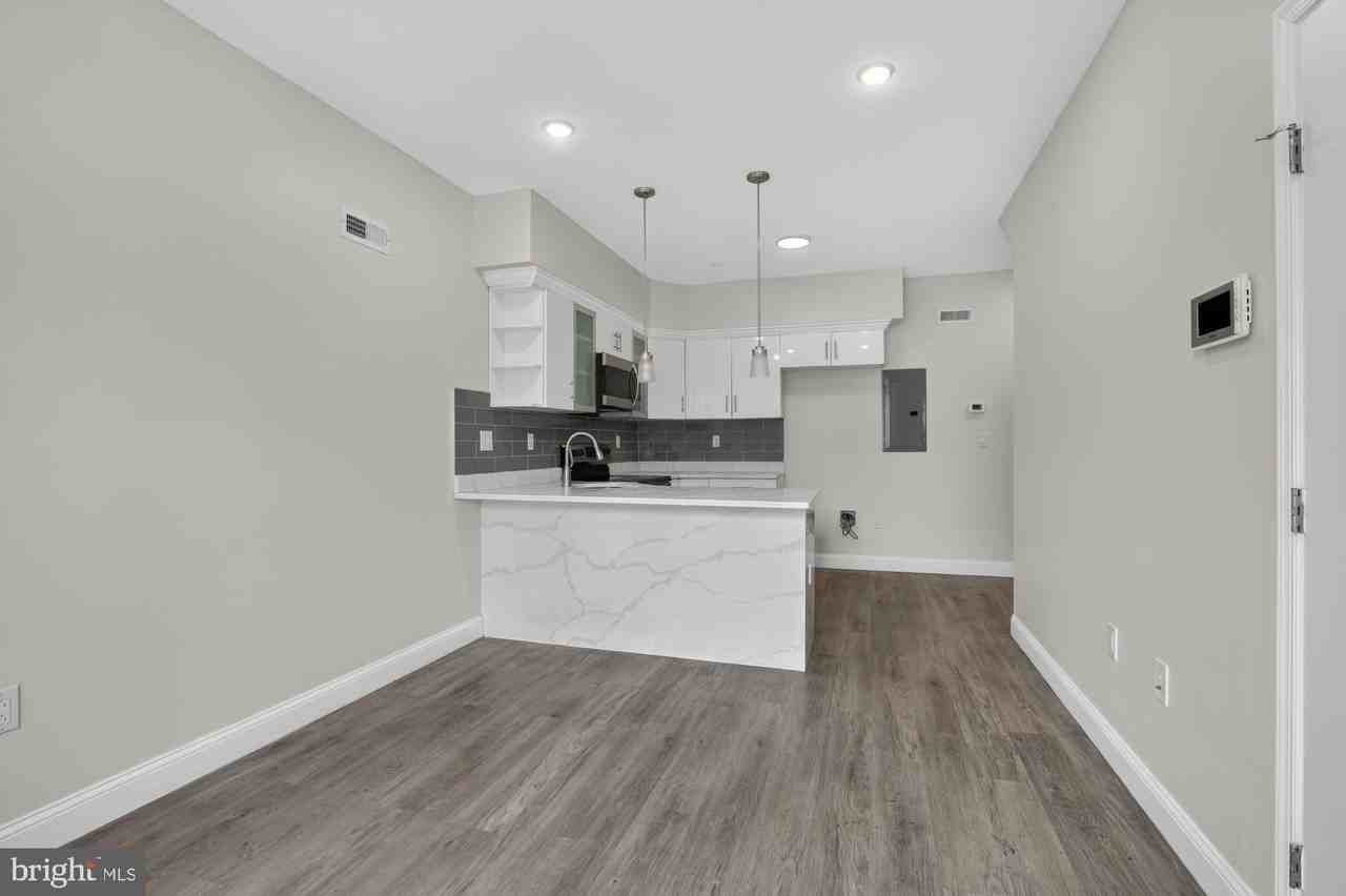 519 N 11th St #A - Photo 4 of 26