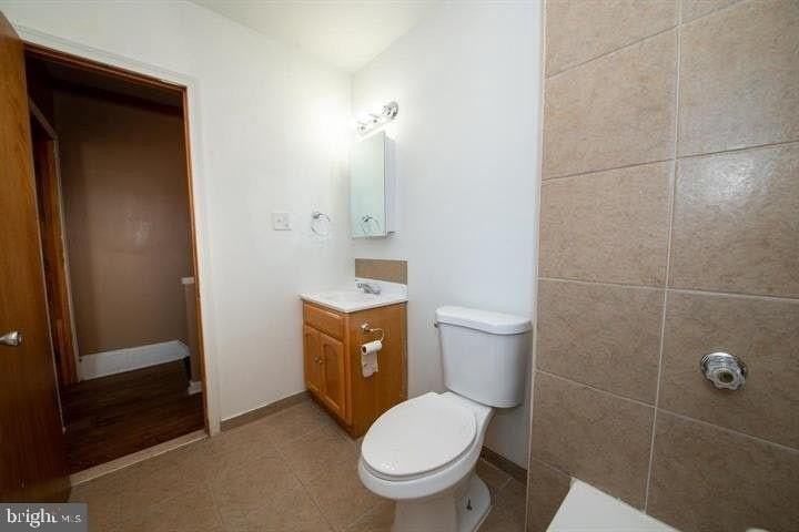 509 N Paxon St - Photo 3 of 23