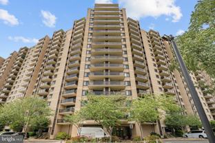 205 Yoakum Pkwy #902 - Photo 1 of 1