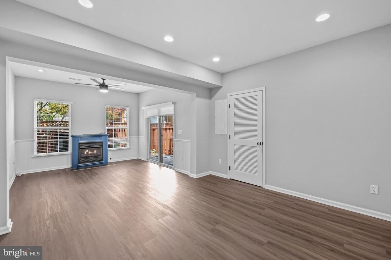 5011 Waple Ln - Photo 7 of 50