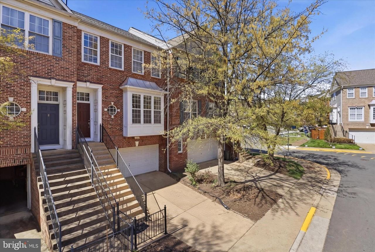 12872 Fair Valley Ct