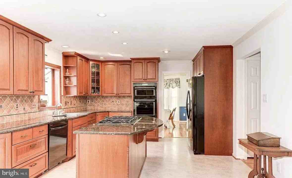 2618 Iron Forge Rd - Photo 2 of 3