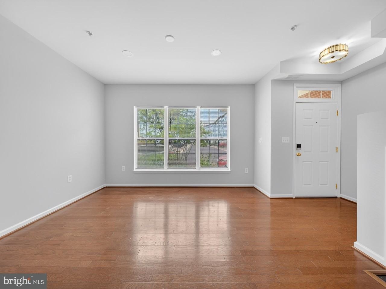 6055-A Wicker Ln #127 - Photo 5 of 29
