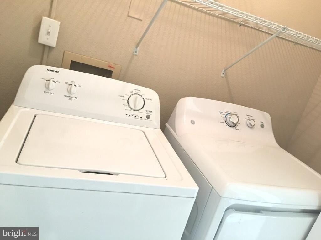 666 Gateway Dr Se #501 - Photo 5 of 7