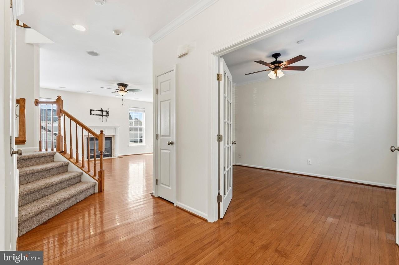 2440 Five Fathom Cir - Photo 3 of 35