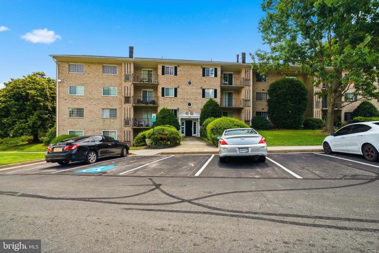 1521 Colonial Dr #T2