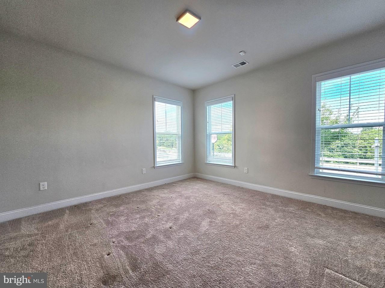 17235 Branched Oak Rd - Photo 5 of 45