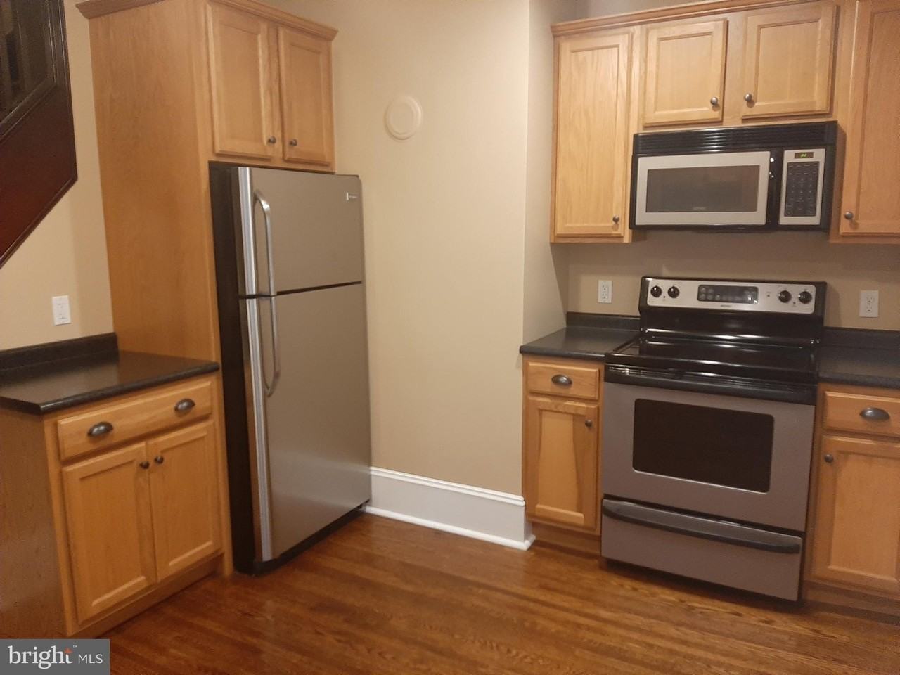 443 N Loudoun St #2 - Photo 3 of 21