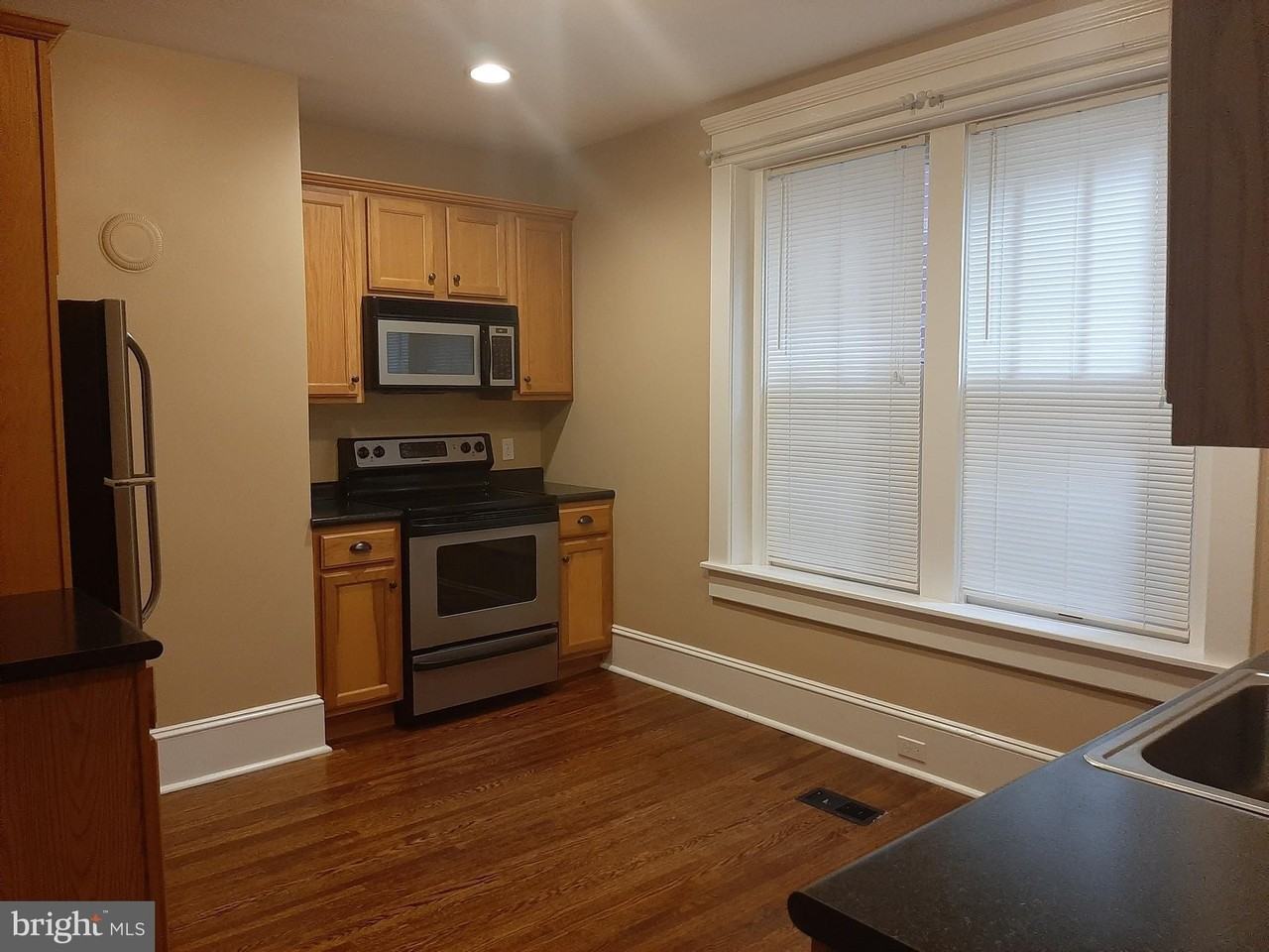 443 N Loudoun St #2 - Photo 5 of 21
