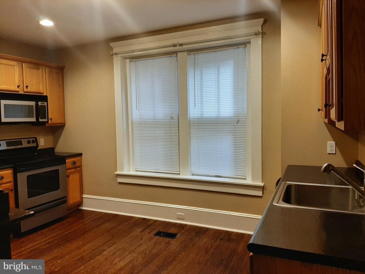 443 N Loudoun St #2 - Photo 6 of 21