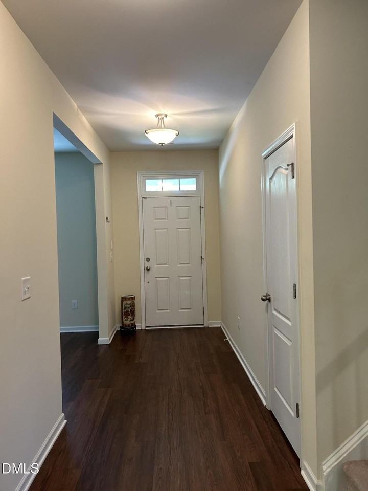713 Bay Bouquet Ln - Photo 6 of 34