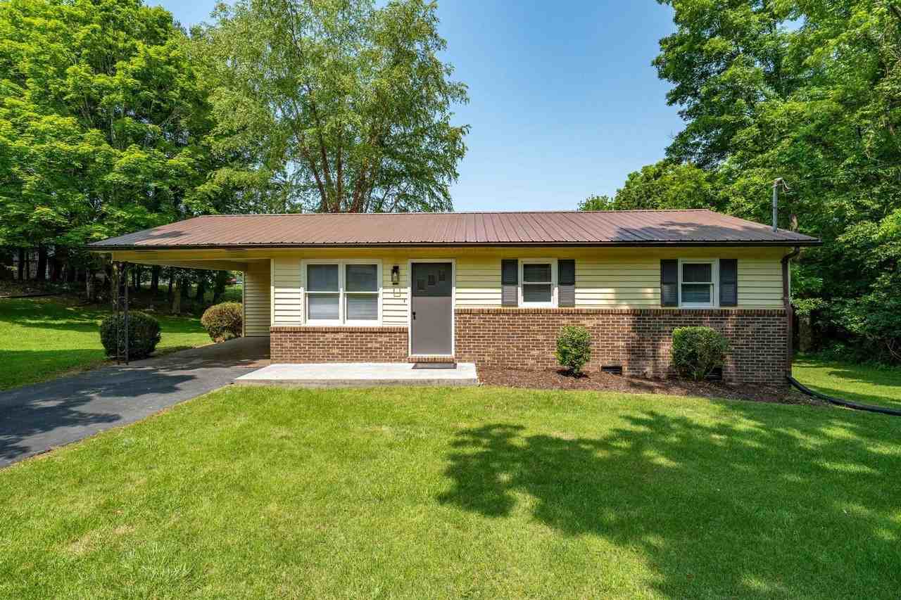 1315 Adobe Dr - Photo 2 of 27
