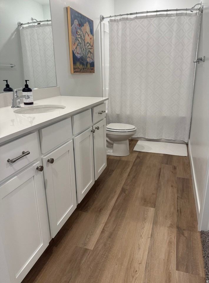1262 N 275 E - Photo 4 of 11