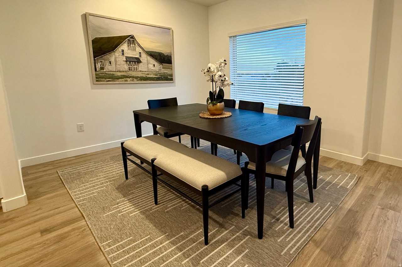 1262 N 275 E - Photo 6 of 11