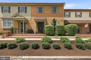 featured image of 633 E Main St #B2