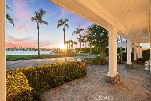 2411 Bayshore Dr - Photo 6 of 8