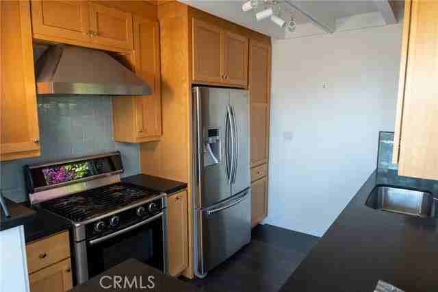 31684 Fairview Rd - Photo 6 of 8